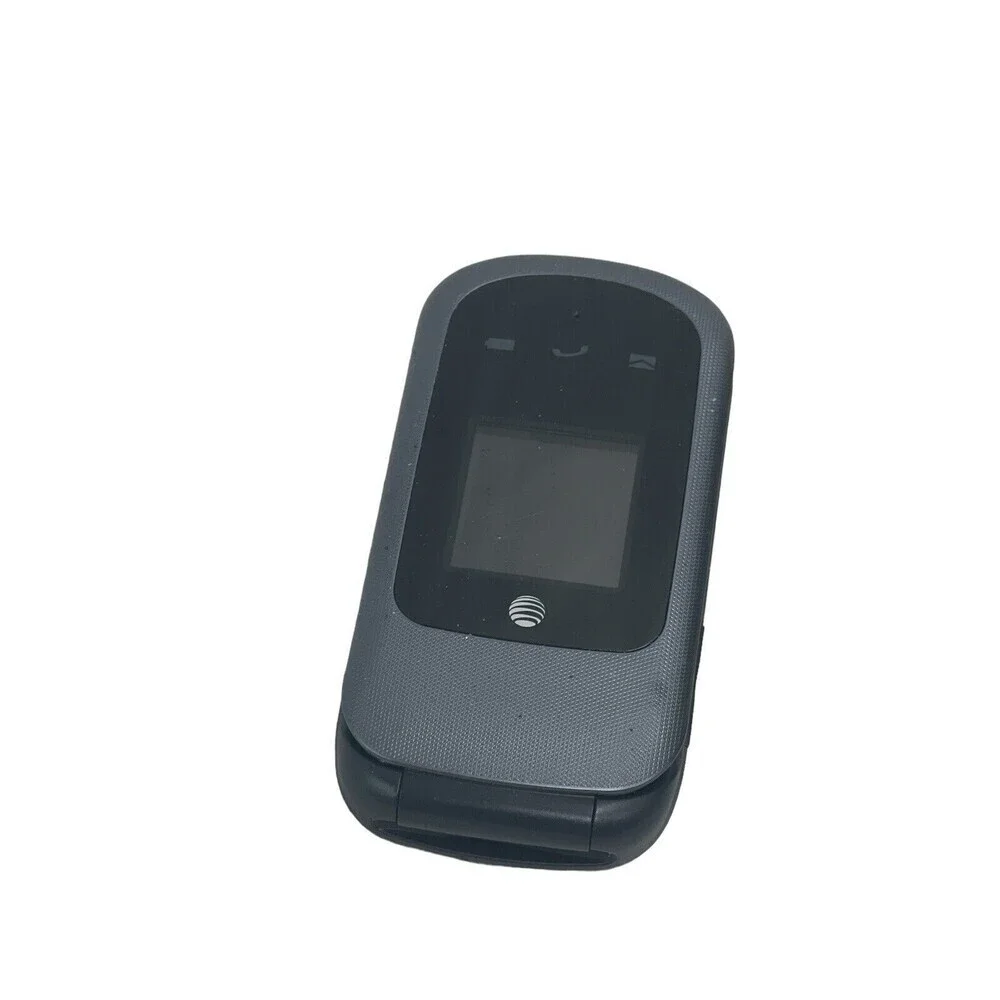 Lot 5 Vintage Cell Phone Flip Phones from Various Brands FOR PARTS, AS IS.